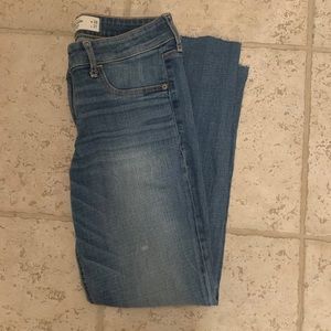 ABERCROMBIE JEANS